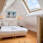 Old Charming Duplex Apartamento Lille