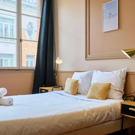 公寓 Old Charming Duplex