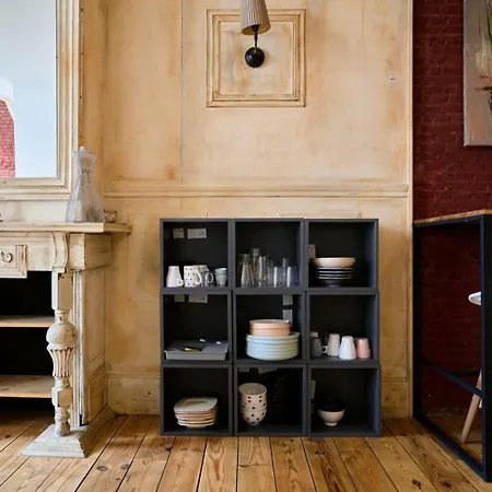 Old Charming Duplex 里尔