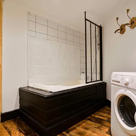 Old Charming Duplex * 里尔