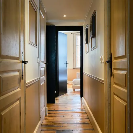 公寓 Old Charming Duplex *